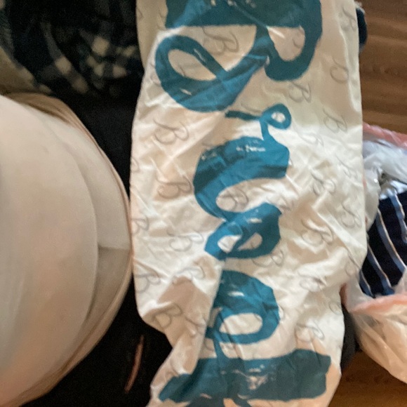 Crib sheet says brooks - Picture 1 of 1